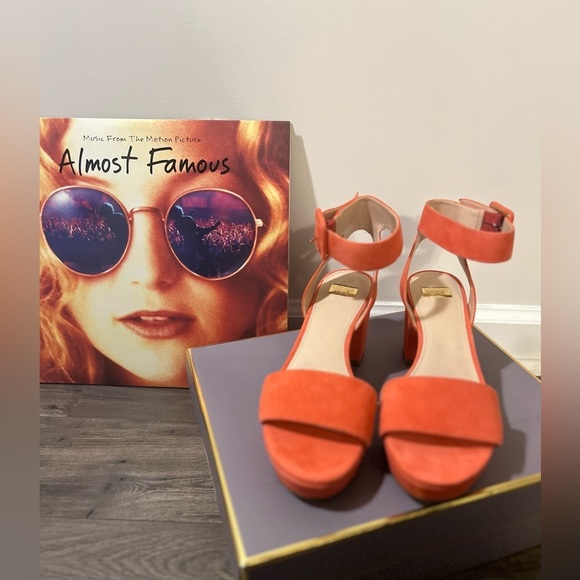 LOUISE ET CIE Suede Sandals - Picture 3 of 11